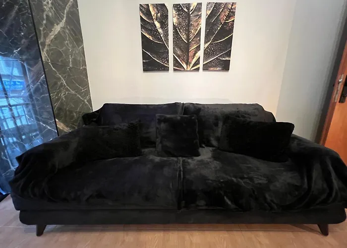 Supreme City Heart Apartment